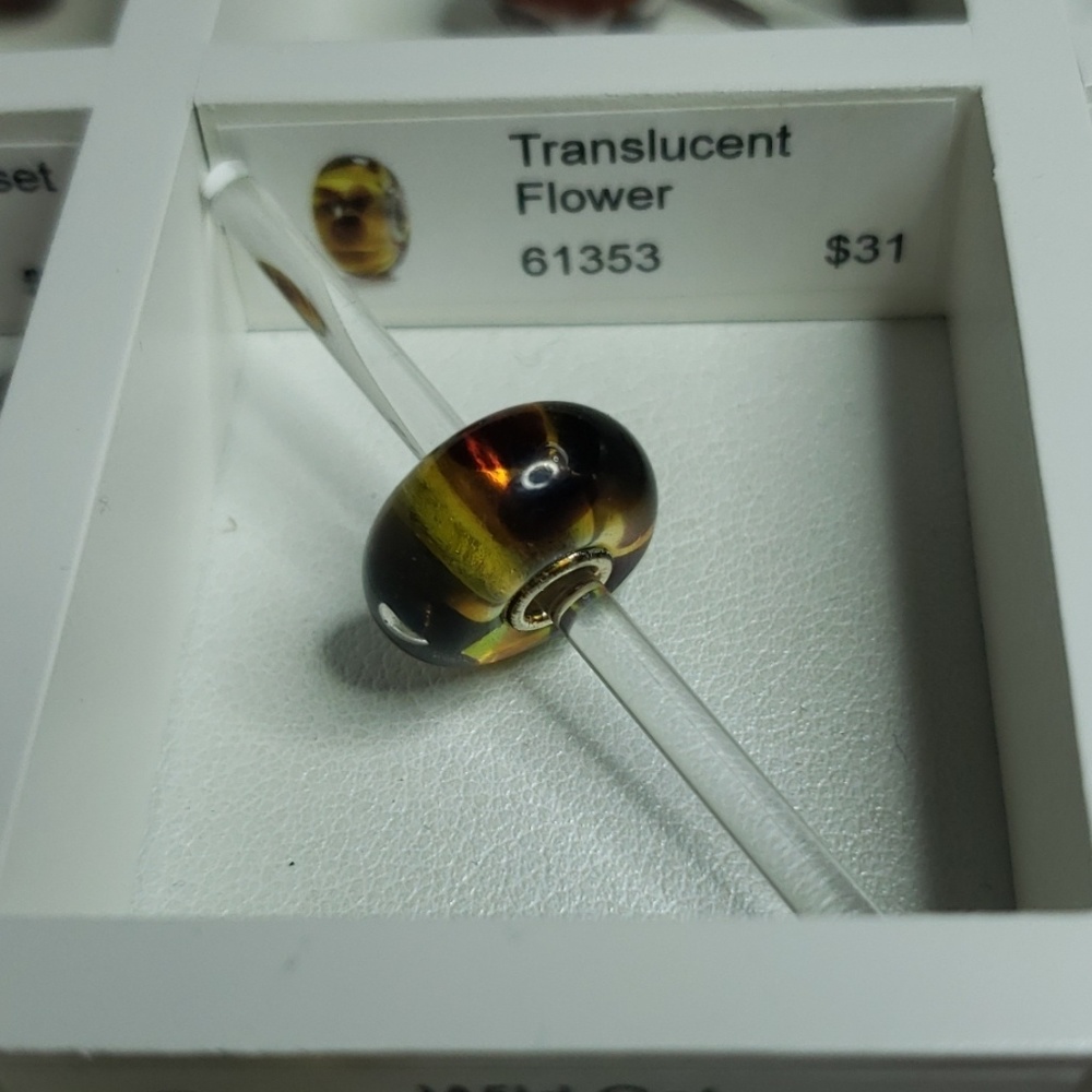 Trollbeads Translucent Flower